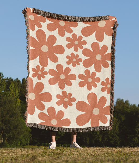 Retro Daisy Woven Blanket